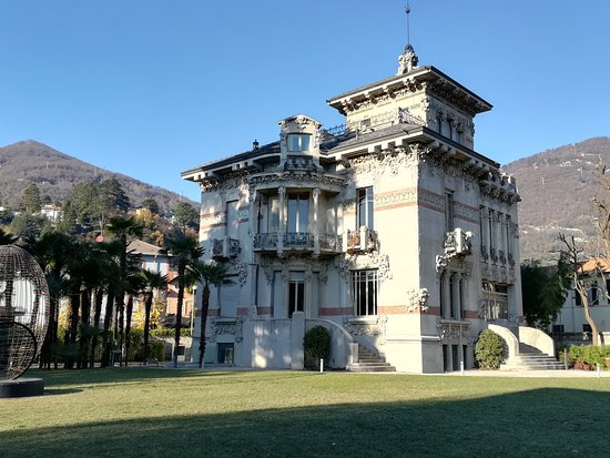 Dal silenzio alla luce – Villa Bernasconi – Cernobbio